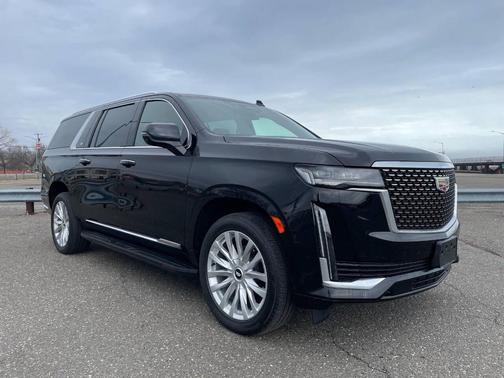 2023 Cadillac Escalade ESV Luxury