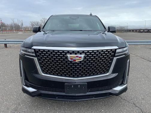 2023 Cadillac Escalade ESV Luxury