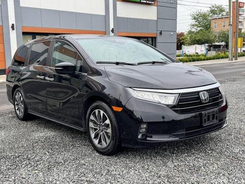 Crystal Black Pearl 2022 Honda Odyssey EX-L