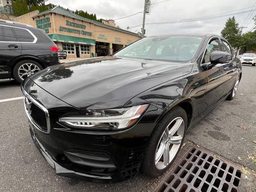 2019 Volvo S90 T5 Momentum