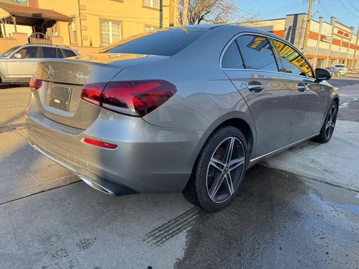 2019 Mercedes-Benz A-Class A 220 4MATIC AWD 4dr Sedan