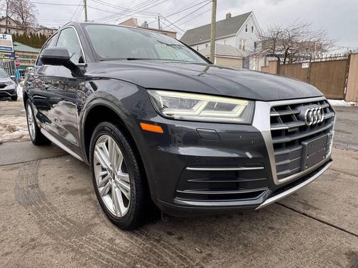 2018 Audi Q5 2.0T Premium Plus