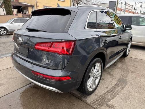 2018 Audi Q5 2.0T Premium Plus