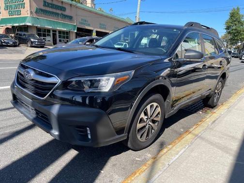 2022 Subaru Outback Base