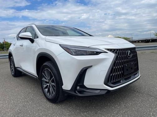 White 2024 Lexus NX 250 Base