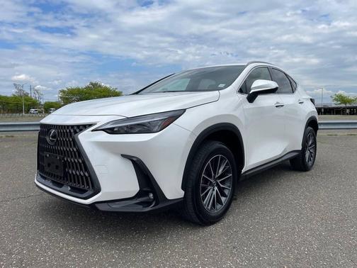 White 2024 Lexus NX 250 Base