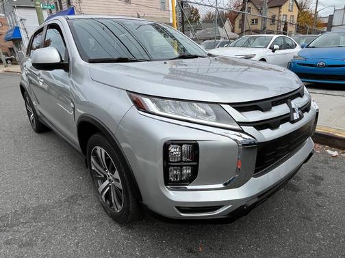 2022 Mitsubishi Outlander Sport 2.0 ES