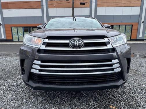 2018 Toyota Highlander LE