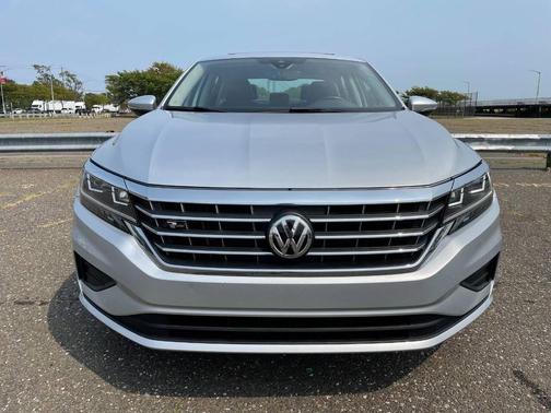 2020 Volkswagen Passat 2.0T R-Line