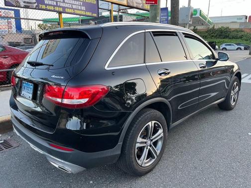 2017 Mercedes-Benz GLC 300 4MATIC