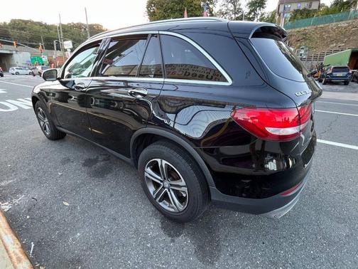 2017 Mercedes-Benz GLC 300 4MATIC