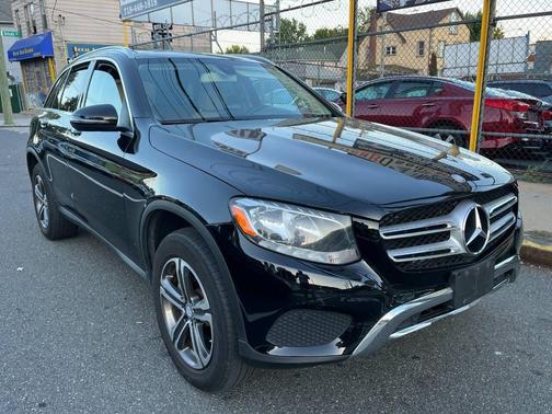 2017 Mercedes-Benz GLC 300 4MATIC
