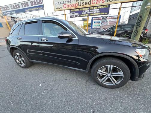 2017 Mercedes-Benz GLC 300 4MATIC