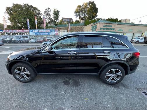 2017 Mercedes-Benz GLC 300 4MATIC