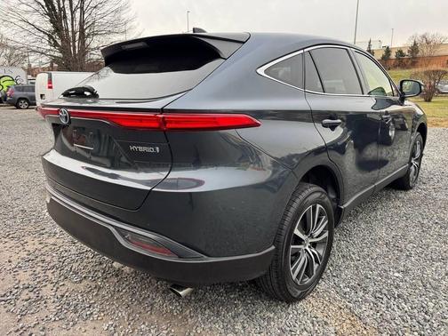 2022 Toyota Venza LE