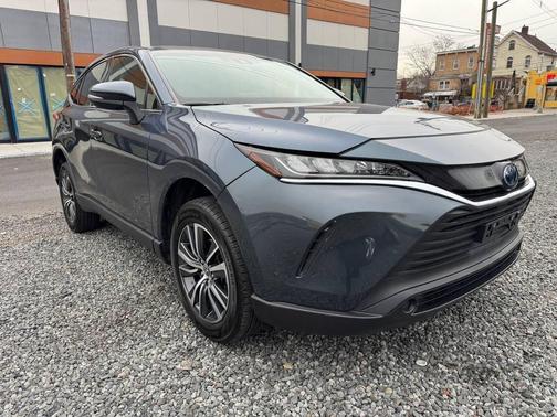 2022 Toyota Venza LE