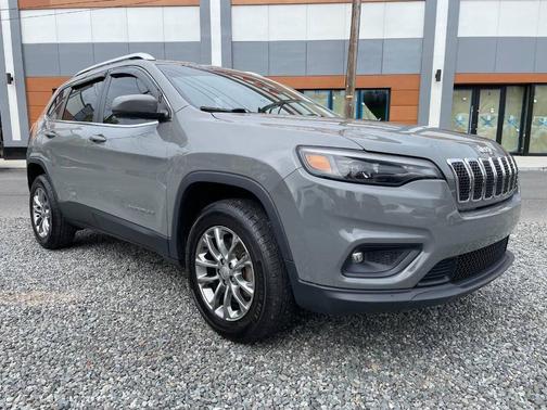 Gray 2020 Jeep Cherokee Latitude Plus