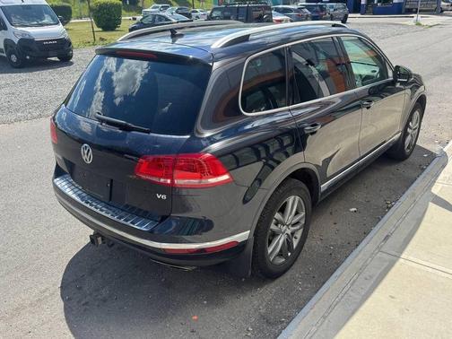 Black 2015 Volkswagen Touareg V6 Lux