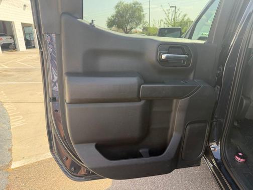 Dark Ash Metallic 2022 Chevrolet Silverado 1500 Custom