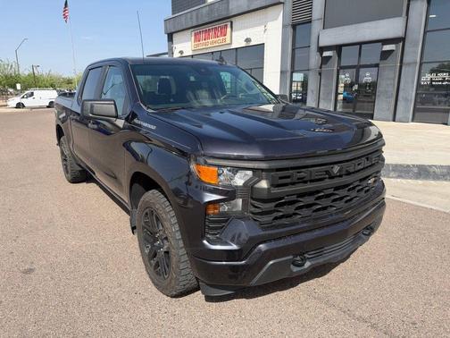 Dark Ash Metallic 2022 Chevrolet Silverado 1500 Custom