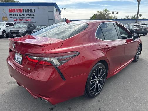 2023 Toyota Camry SE