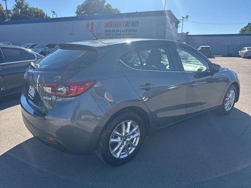 2015 Mazda Mazda3 i Touring