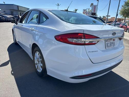 2018 Ford Fusion S