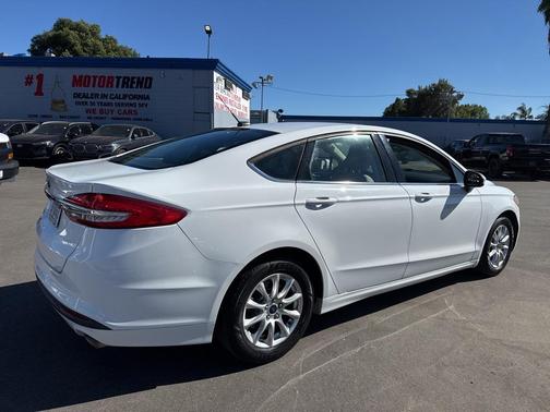 2018 Ford Fusion S
