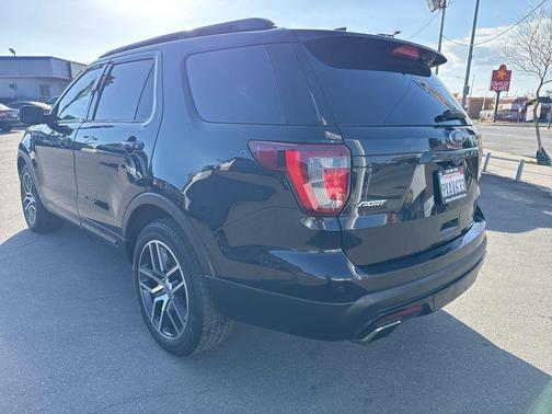 2016 Ford Explorer Sport