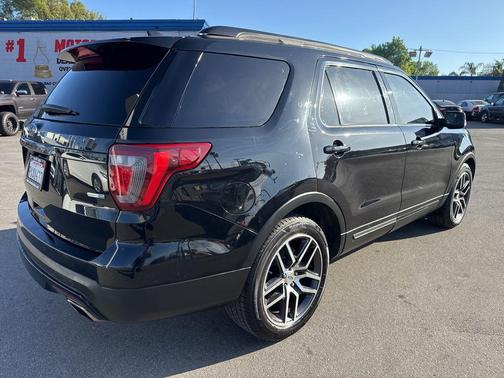 2016 Ford Explorer Sport
