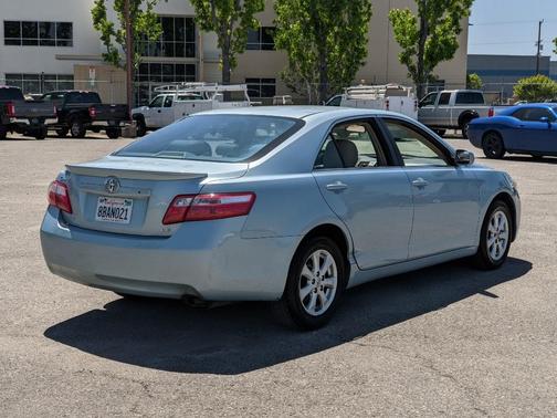 Photo 4 of 12 of 2009 Toyota Camry CE