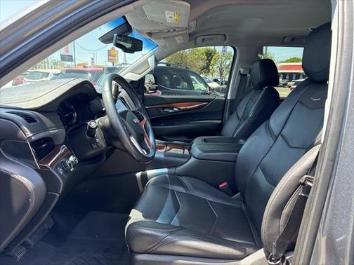 2018 Cadillac Escalade Base