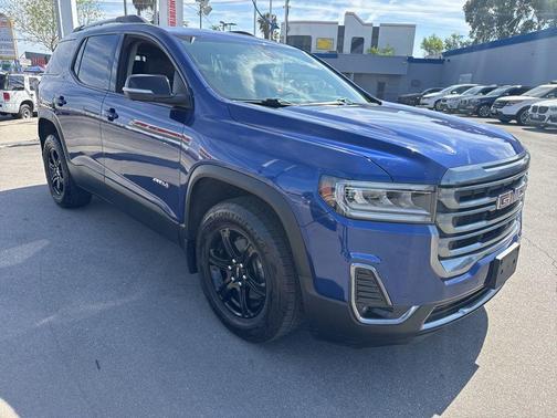 2023 GMC Acadia AWD AT4