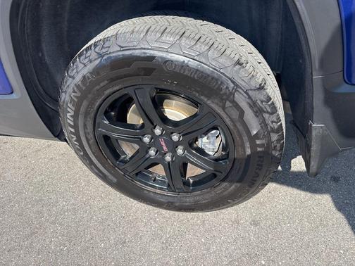 2023 GMC Acadia AWD AT4