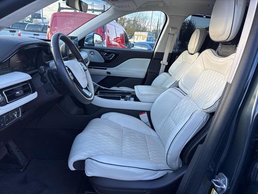 2022 Lincoln Aviator Black Label Grand Touring AWD