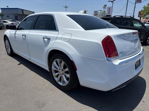 2018 Chrysler 300 Limited