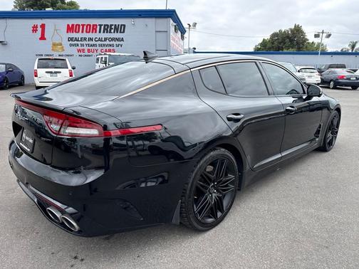 Aurora Black 2022 Kia Stinger GT2