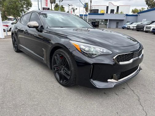 Aurora Black 2022 Kia Stinger GT2
