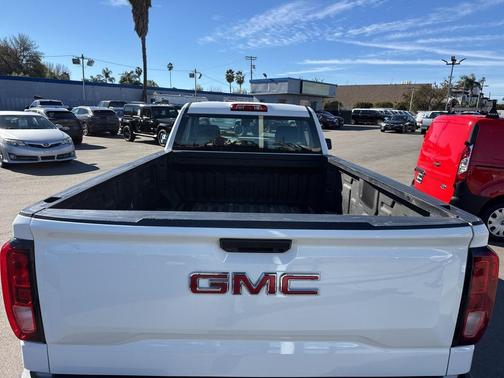 2022 GMC Sierra 1500 Pro