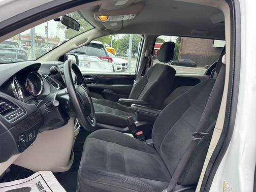 Bright White Clearcoat 2016 Dodge Grand Caravan AVP/SE