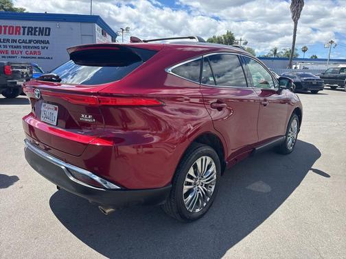Ruby Flare Pearl 2022 Toyota Venza XLE