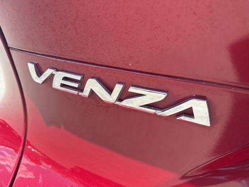 Ruby Flare Pearl 2022 Toyota Venza XLE