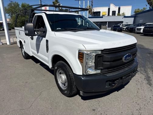Oxford White 2019 Ford F-350 XL