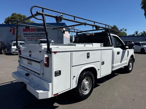 Oxford White 2019 Ford F-350 XL