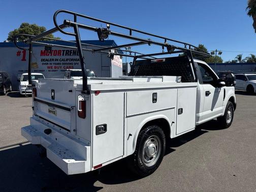 Oxford White 2019 Ford F-350 XL