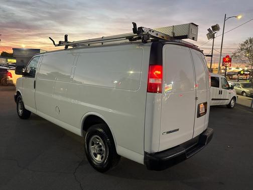 2018 Chevrolet Express 2500 Work Van