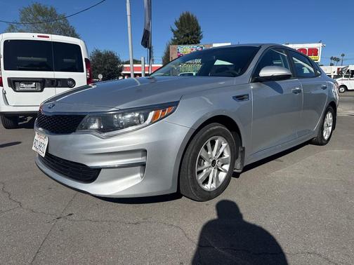 2018 Kia Optima LX