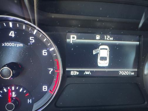 Snow White Pearl 2023 Kia Forte LXS