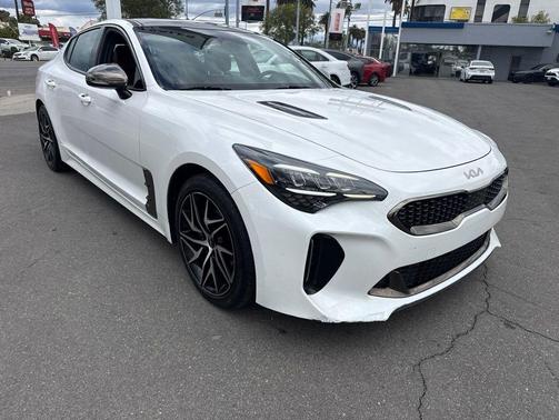Snow White Pearl 2022 Kia Stinger GT-Line