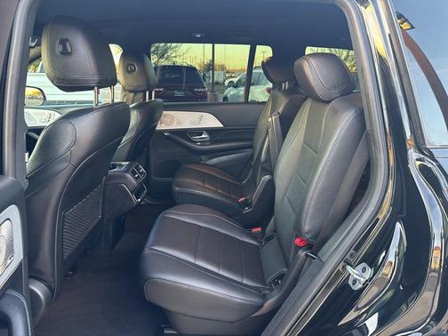 2022 Mercedes-Benz GLS 450 4MATIC